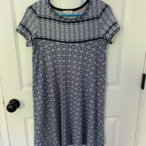 Stretchy material pattered dress